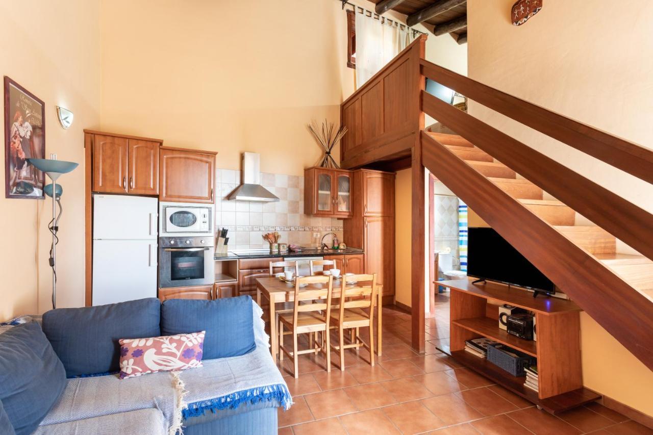 Гостевой дом Charming Rustic House El Pinar & Wifi Экстерьер фото